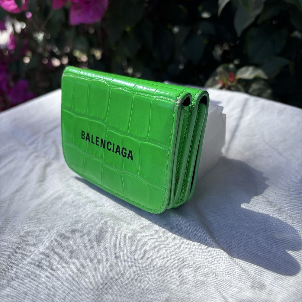 Balenciaga Croc Embossed Leather Compact Mini Wallet Trifold Unisex Green - Picture 2 of 11